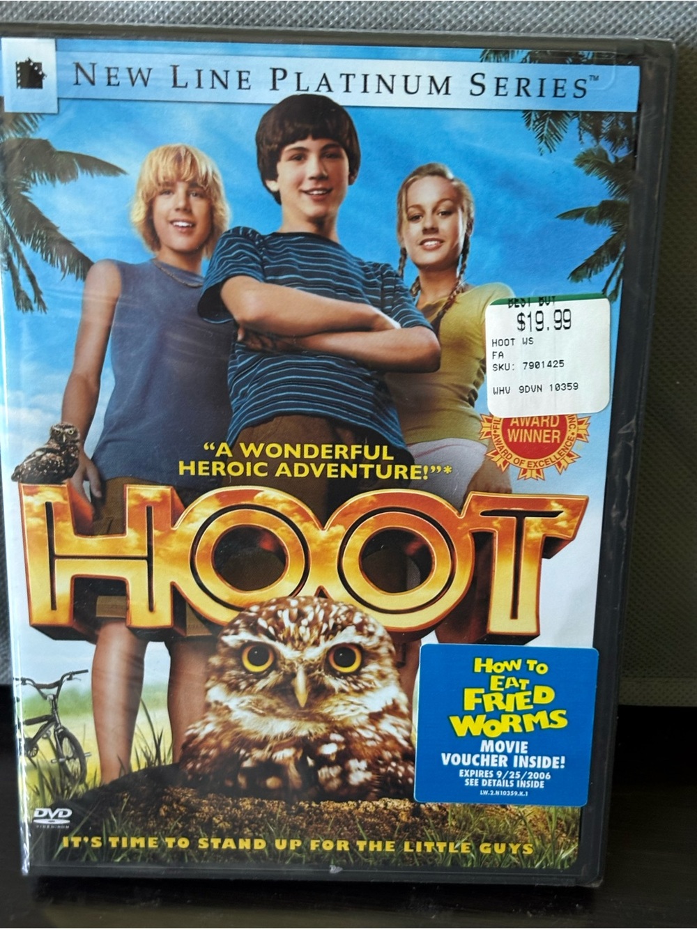 Hoot DVD - Blue Cover